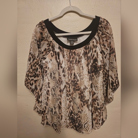 Frank Lyman Animal Print Overlay Faux Cape Blouse - Picture 2 of 6